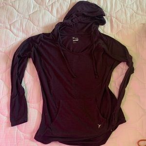 Lightweight pullover